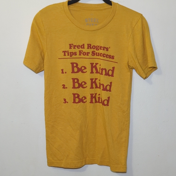Fred Rogers' Tips for Success: Be Kind Short Sleeve Yellow T-shirt Unisex XS - Picture 1 of 3